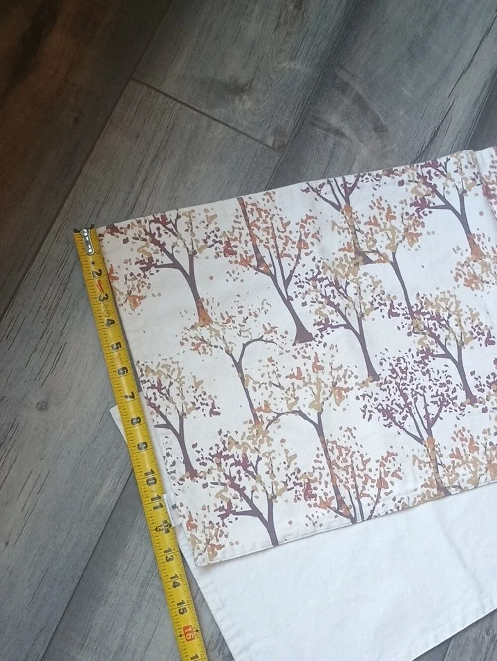 Able Tree Pattern Table Runner in White, Brown, Gold